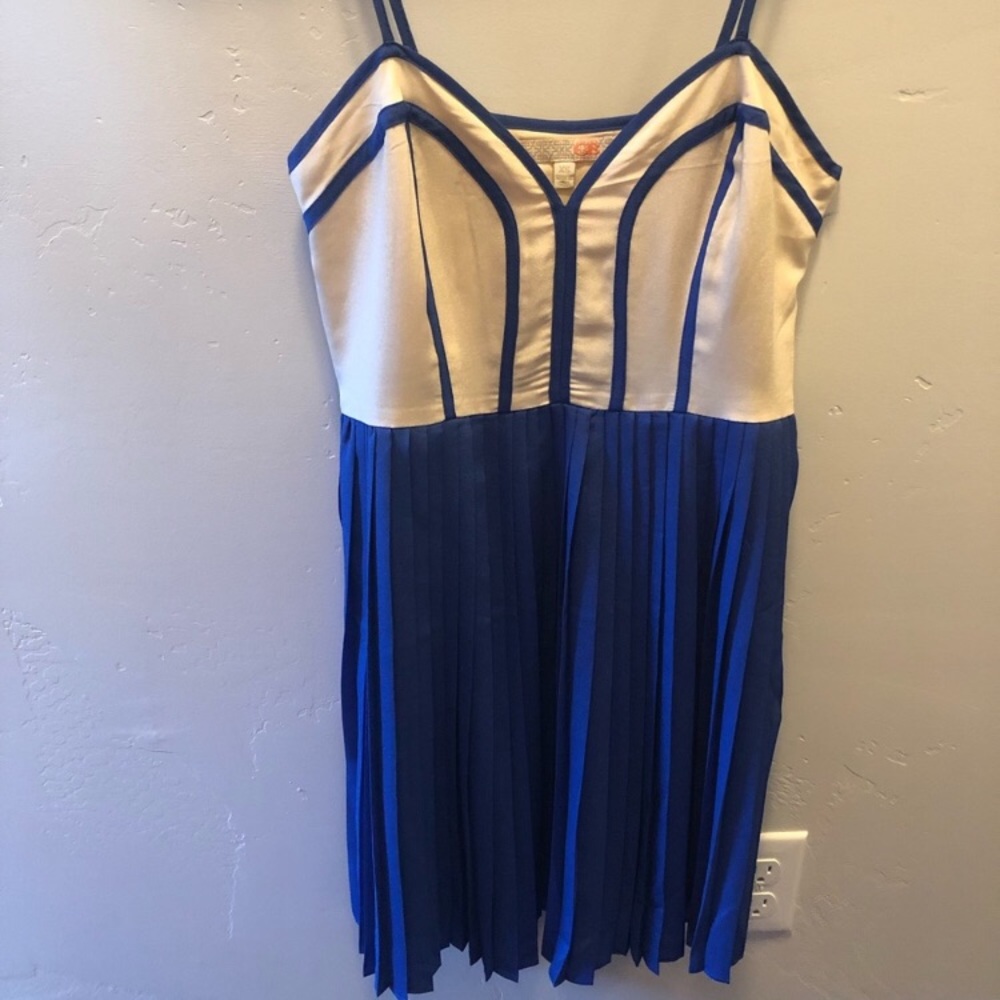 GB dress